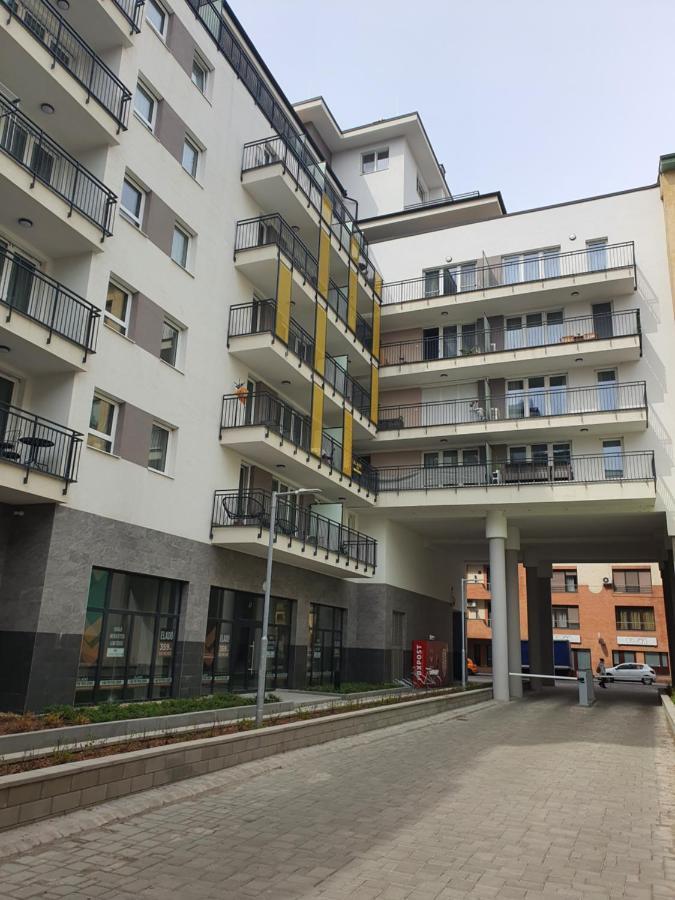 Park West Apartment - Free Parking Budapest Kültér fotó