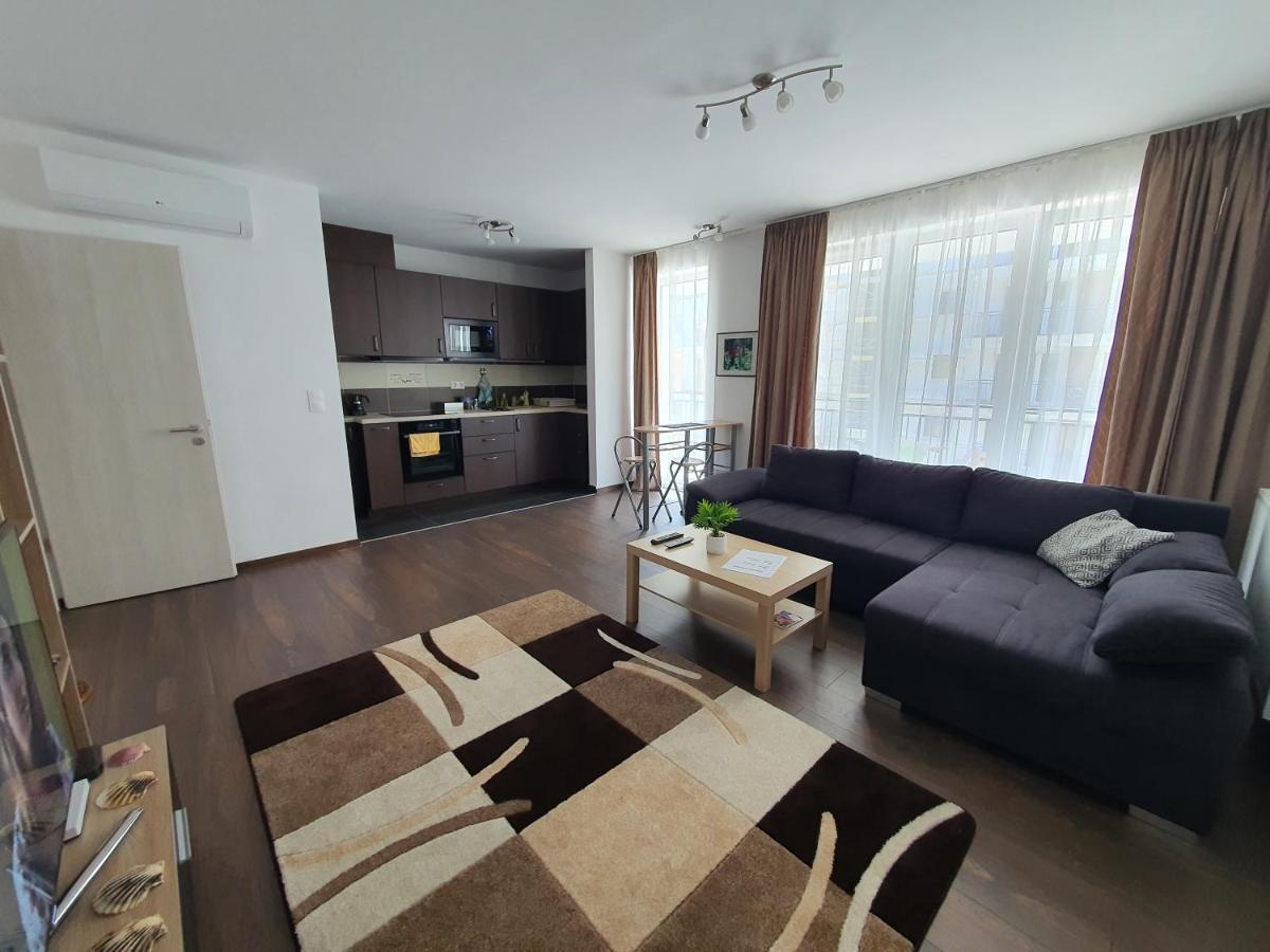 Park West Apartment - Free Parking Budapest Kültér fotó