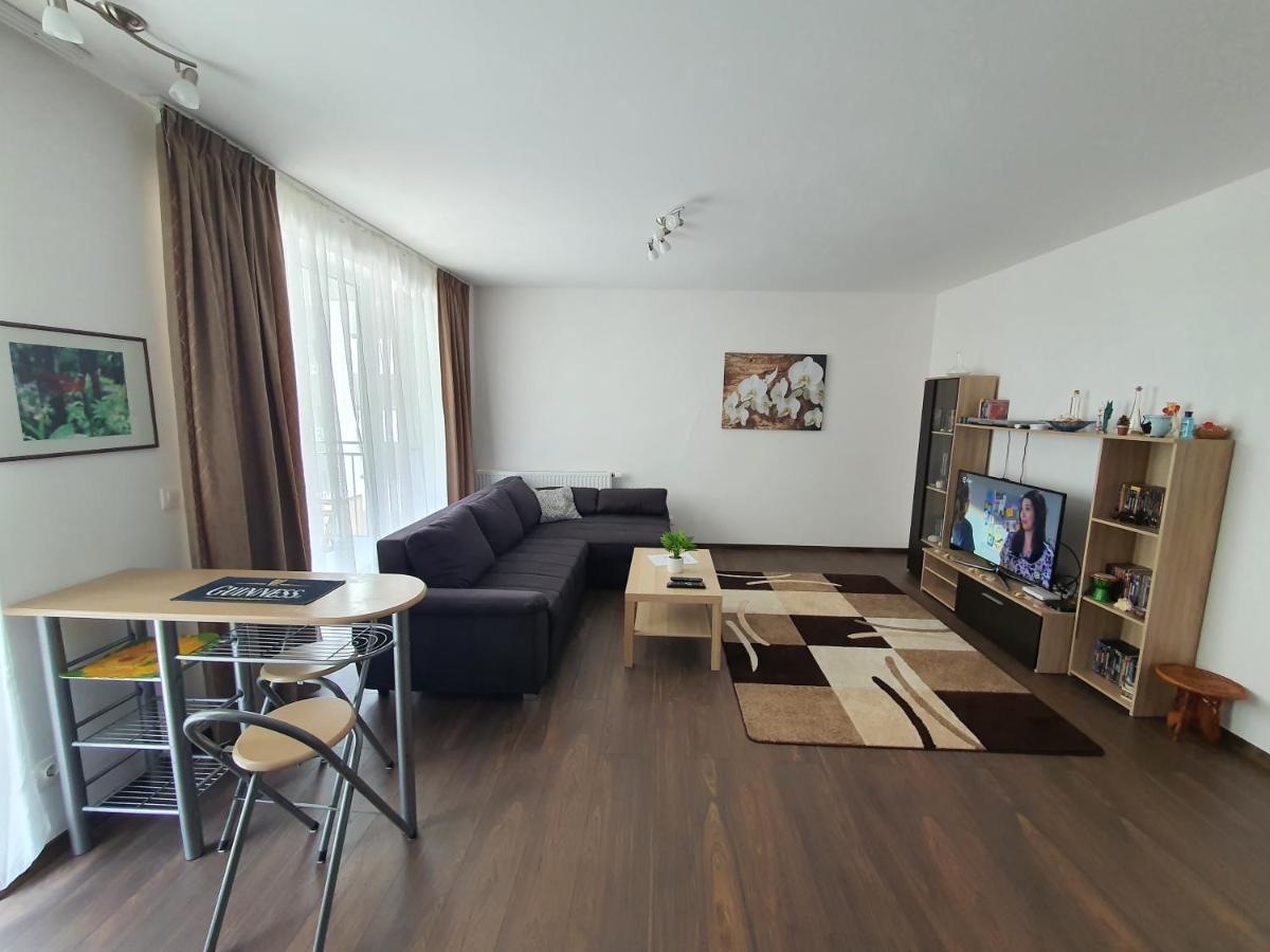 Park West Apartment - Free Parking Budapest Kültér fotó
