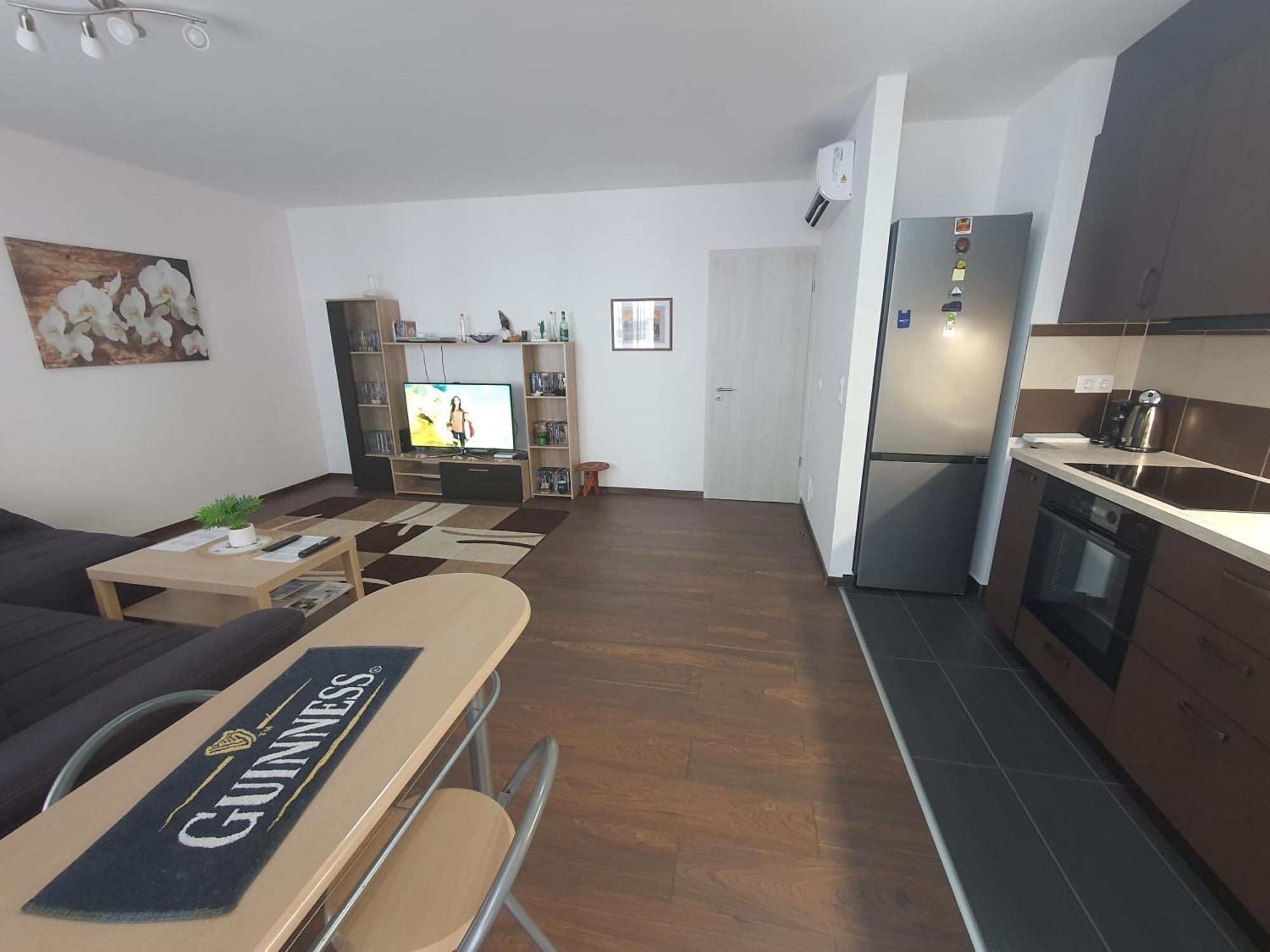 Park West Apartment - Free Parking Budapest Kültér fotó